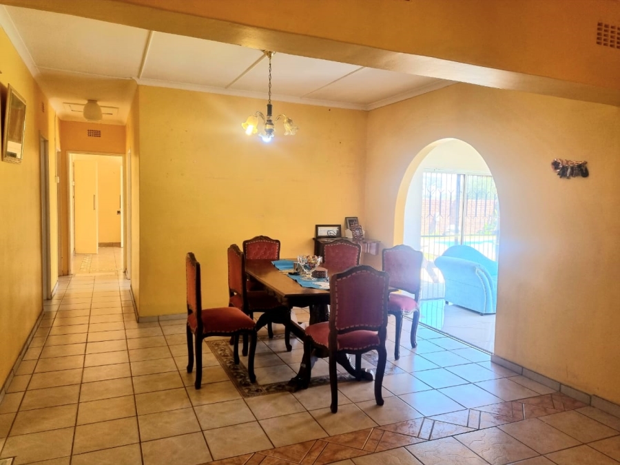 3 Bedroom Property for Sale in Roodepan Northern Cape